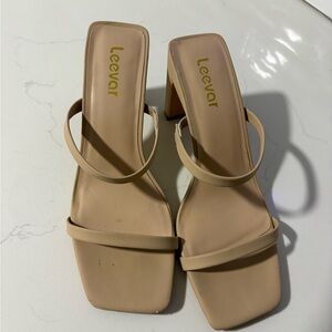 Leevar Tan Women's Heels